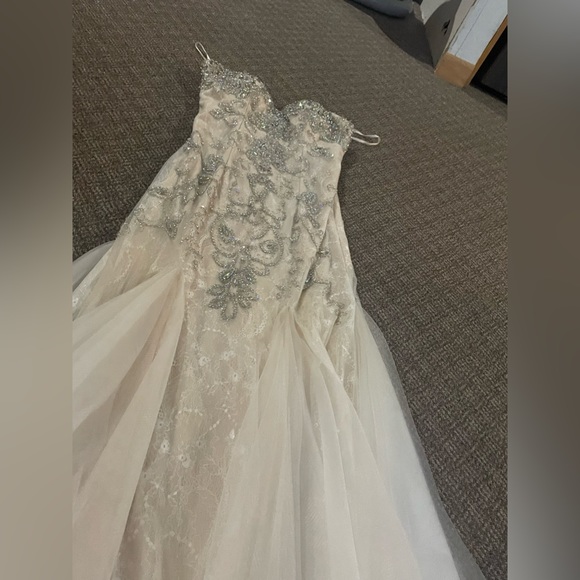 Light Pink & Ivory Gown - Picture 4 of 8